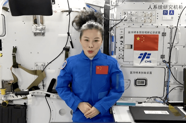 焦以璇|来自太空的新春祝福!航天员王亚平给北大学生回信