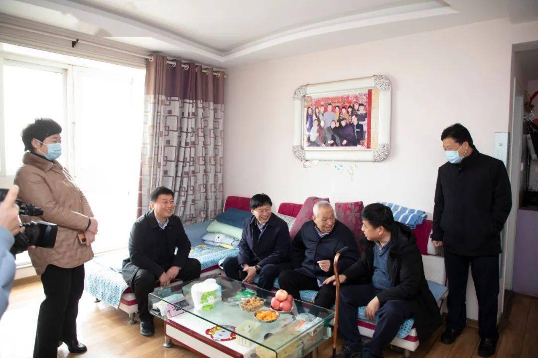 曹拥军一行先后来到程平原,刘庆山,靳文生,仪朝江,赵朝培,杨相俊,冯海