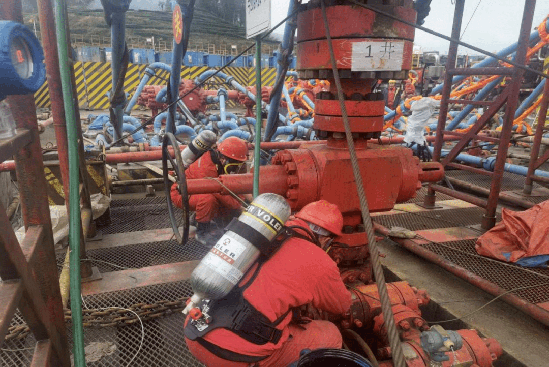 209h24平台井开展压裂,试气,射孔一体化施工期间压裂作业联合应急演练