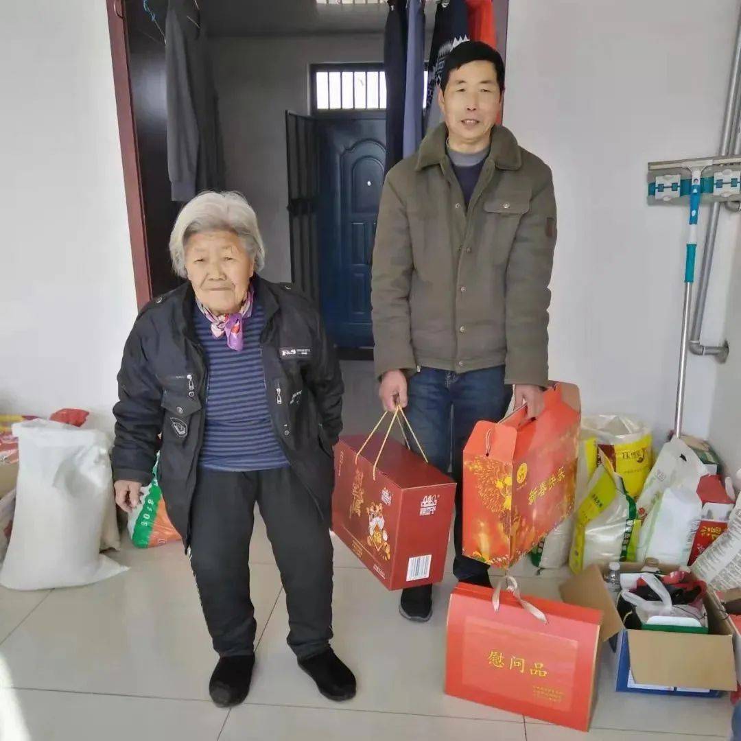 杨津庄镇开展退役军人走访慰问活动_工作_习近平_遗孀