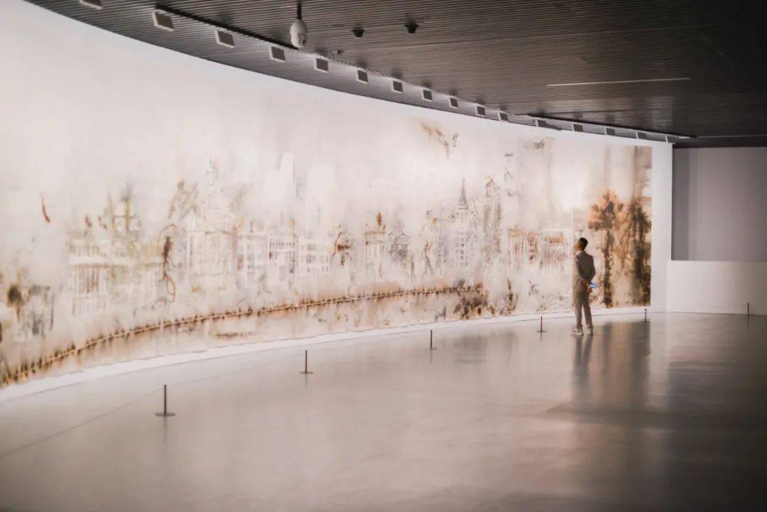 蔡国强被爆破出来的无人外滩