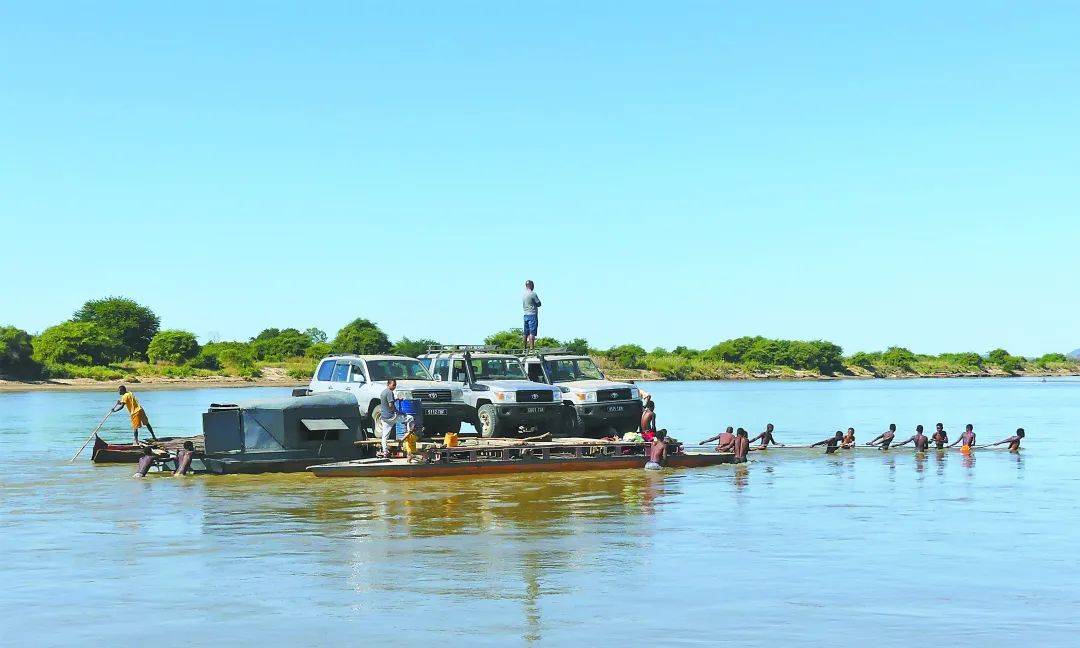 摆渡船|环球趣闻丨在马达加斯加体验囧途末路