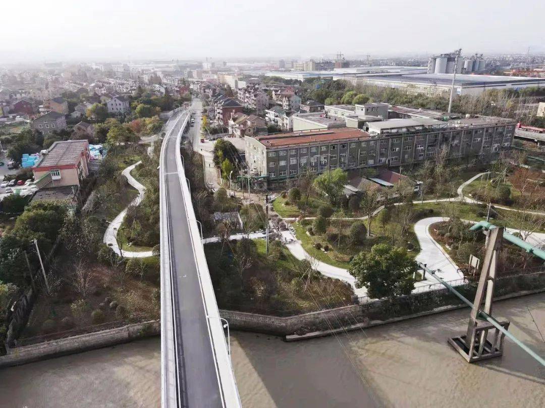 今天,良睦路,绿汀路等3条道路通车!_红桥_路桥_车道