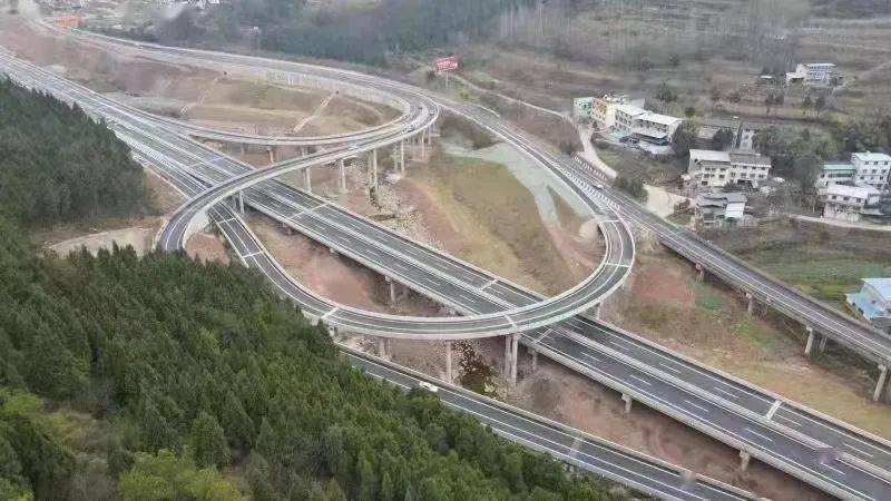 刚刚广元南山隧道通车了