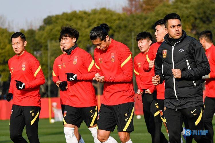 中国|韩乔生：十年之后中国足球必定能凑齐“11个会踢球”的本土球员