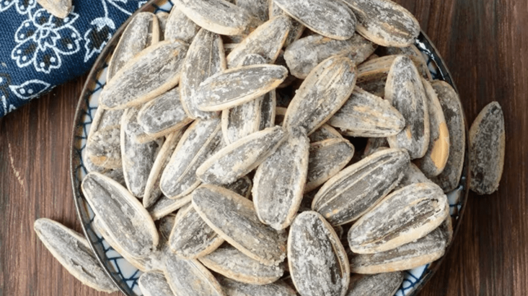 亲戚|抓紧屯点小零食，过年话题你来定！