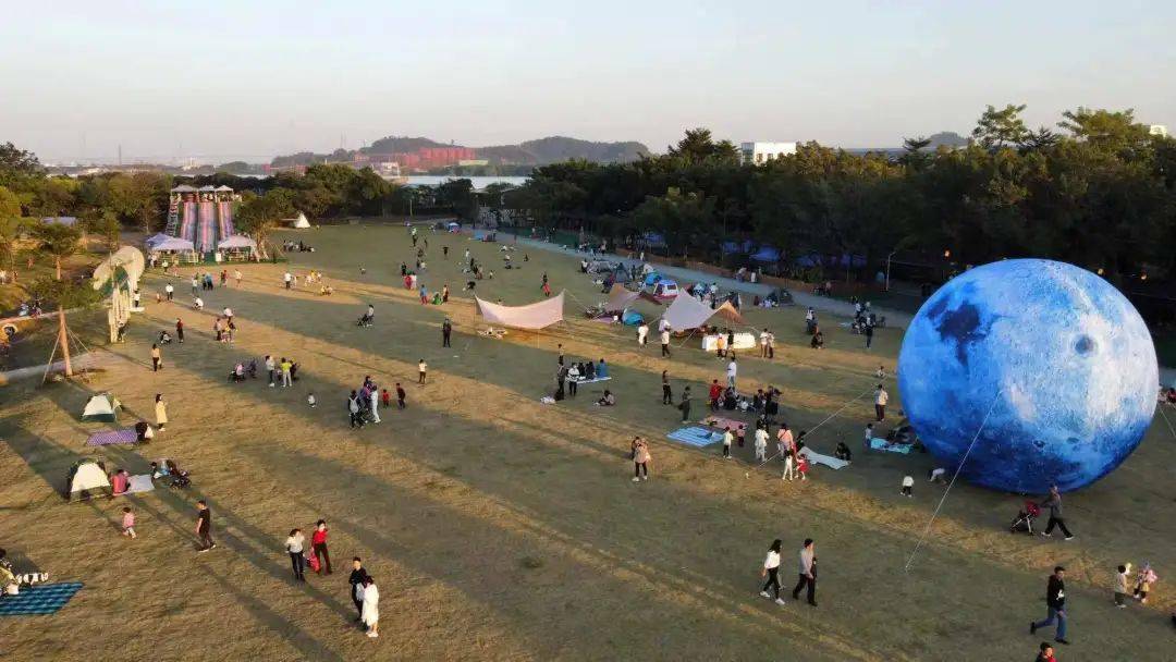 摘葡萄长洲岛都市农业公园公园每天同一时间段最多接待游客5000人