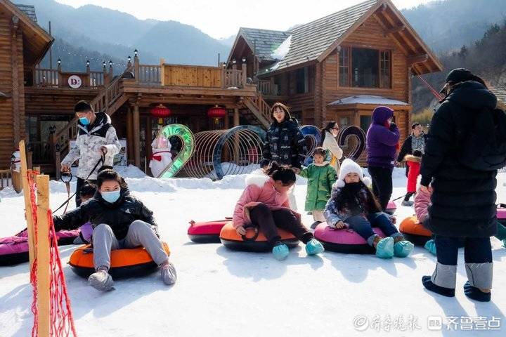 温暖过年｜冬奥会带火冰雪游！“先天条件”不足的济南如何出圈？