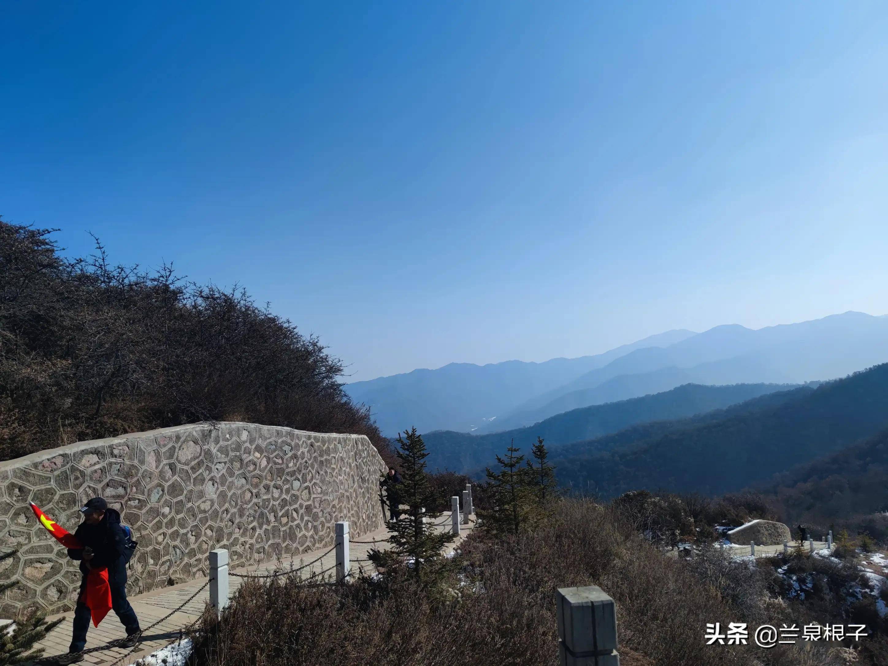 喜迎新春蘭州南部大山石佛溝景區雲頂山登高祈福