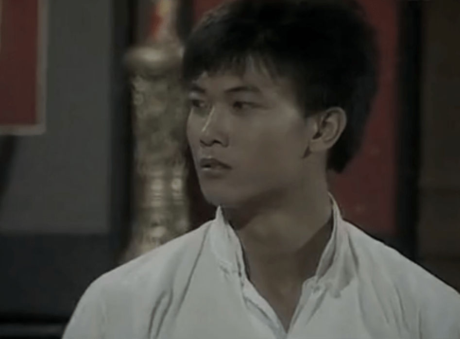 小玉|28年后再看《霍东阁》才发现：剧情太狗血，男主让人尴尬