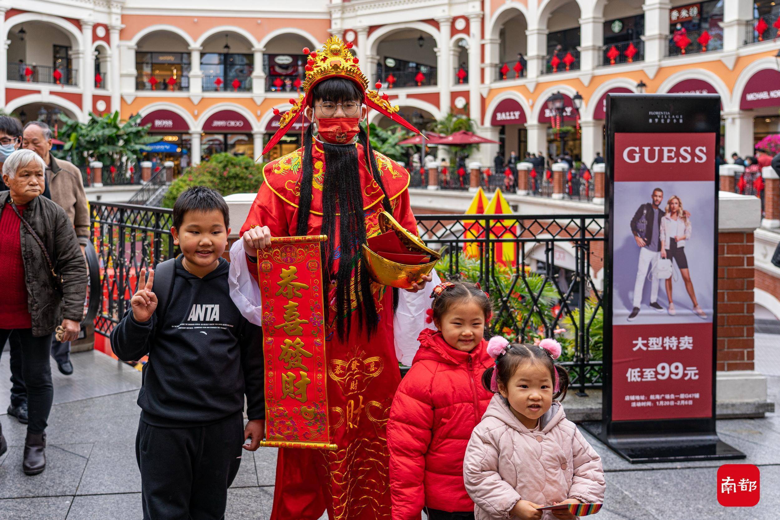 图集|图集：摸“虎头”，抢元宝，广府文旅大餐受青睐