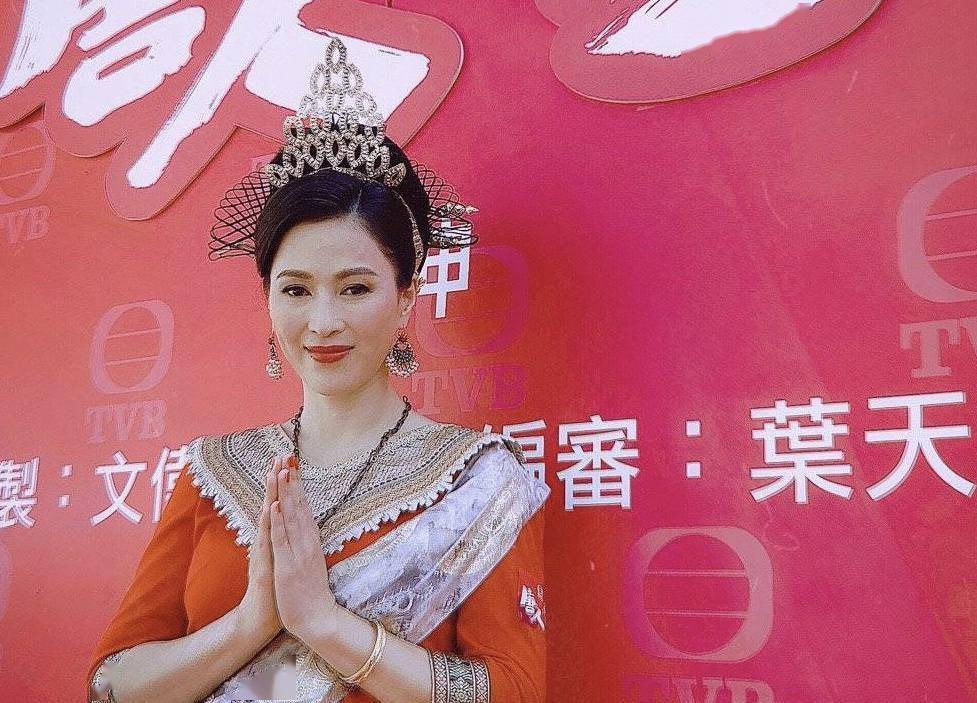 演技|演技精湛！香港著名女星新剧或成最大Boss，出资7位数帮爸爸抗癌