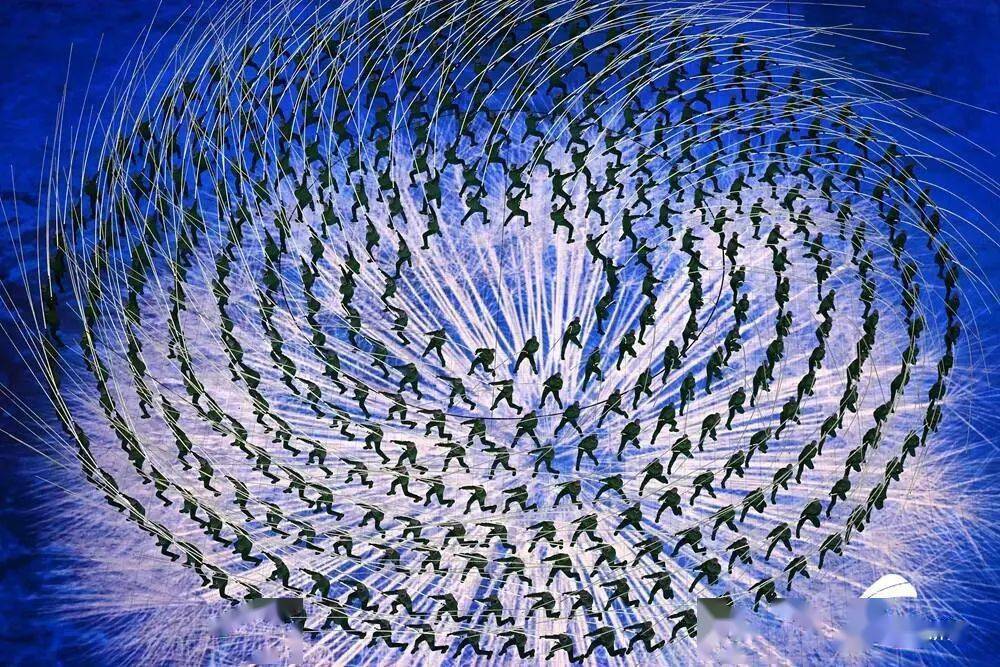 郓城宋江武校总教练罗衍海介绍,节目有花蕾,花开花落,蒲公英等几个