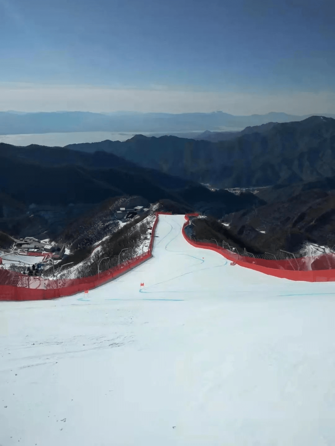 国家高山滑雪中心赛道图片