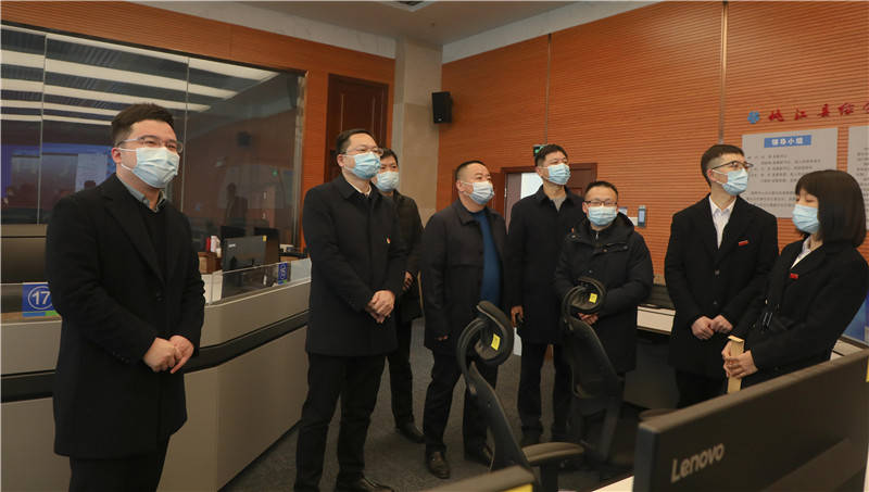 周登高看望慰问一线工作人员和困难职工_保障_桃江县_供电