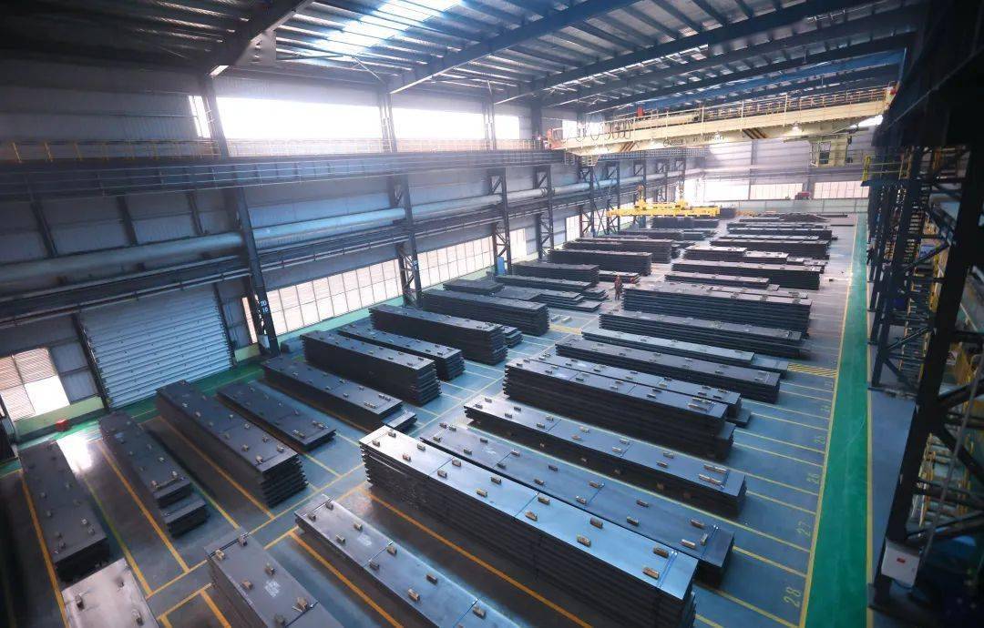 钢铁助力冬奥涟钢耐磨钢制造的铲雪车