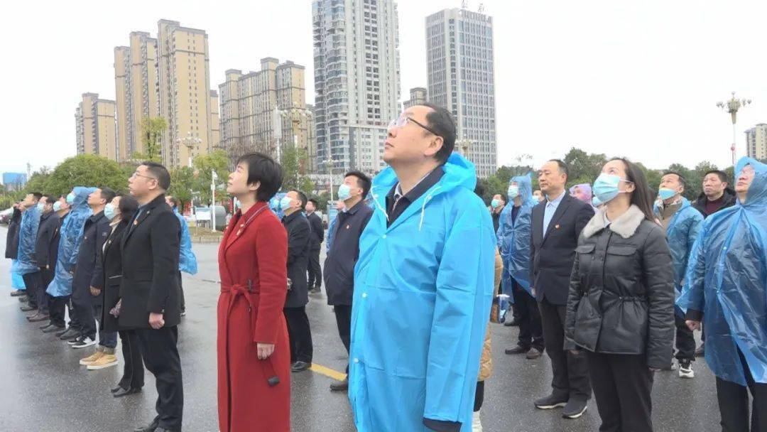 县委副书记,县长黄力参加仪式并致辞.