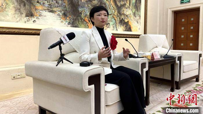 孙婷婷 摄中新网济南2月7日电 (孙婷婷)"中国首辆雪蜡车的研制成功