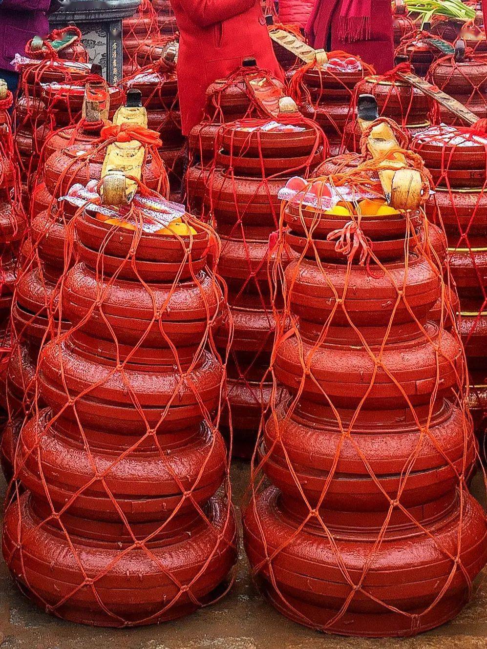 平)今春有喜,来年红火看超大红团,赏春景斋菜莆田涵江区霞徐社区正月