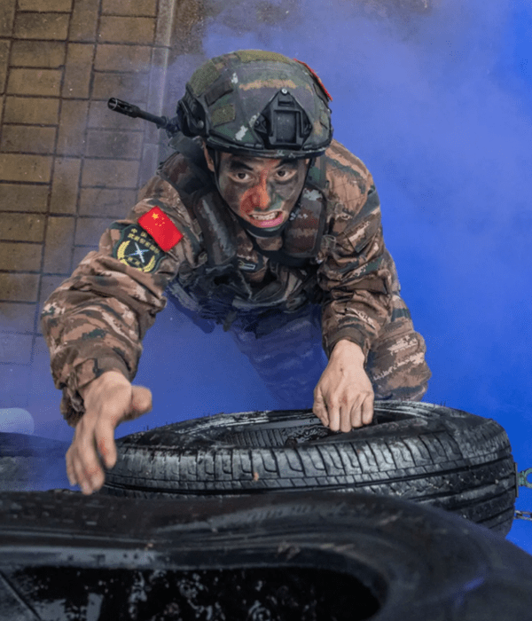 春节假期刚结束解放军和武警部队就开始热血练兵