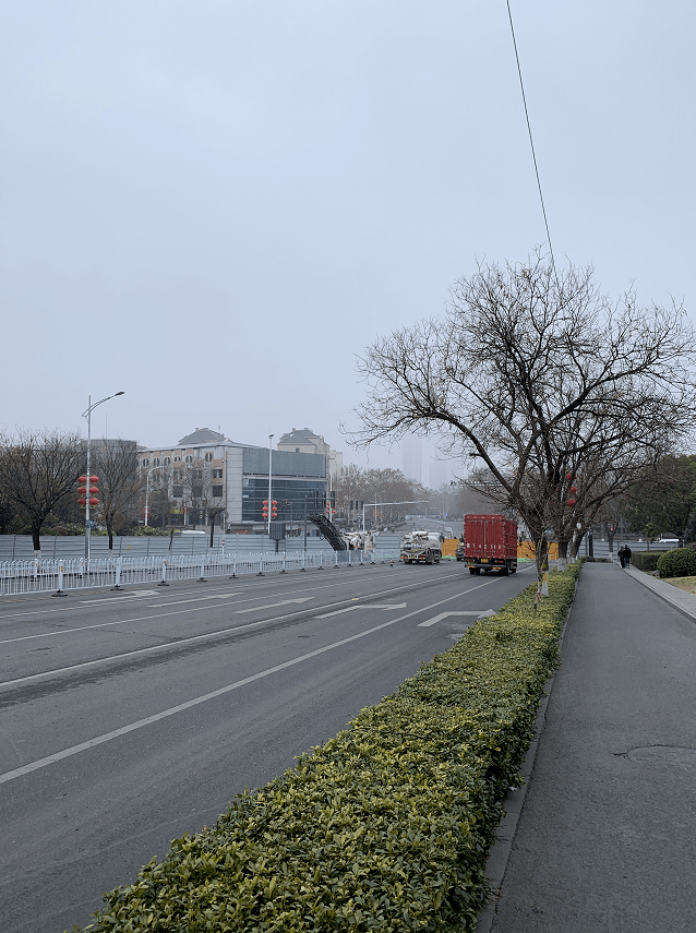 和平路隧道图片