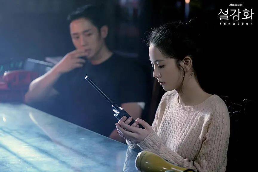 下装 Jisoo同款毛衣,你真的会穿了吗?