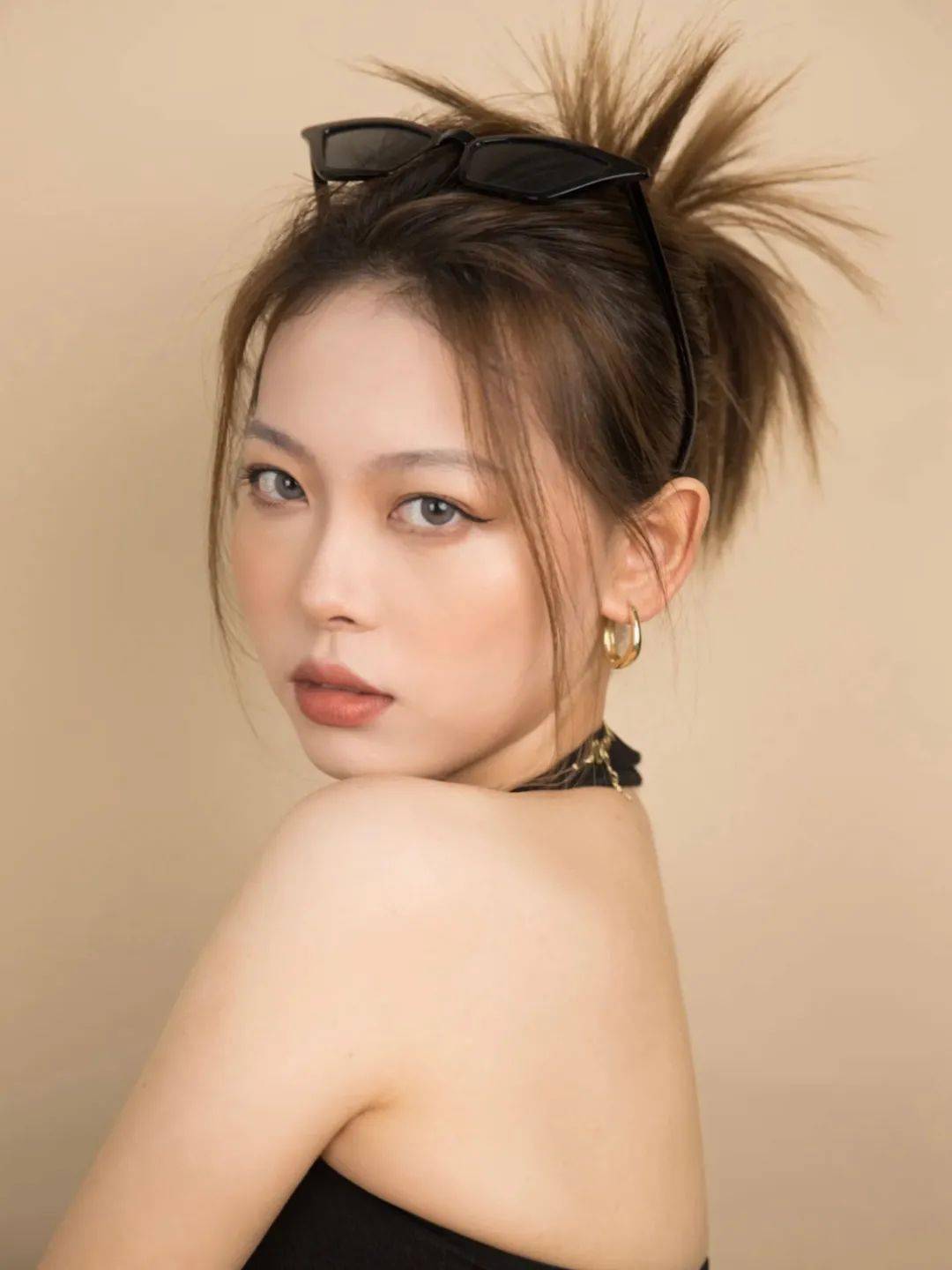 发型“换头”失败?Lisa这次真翻车了!