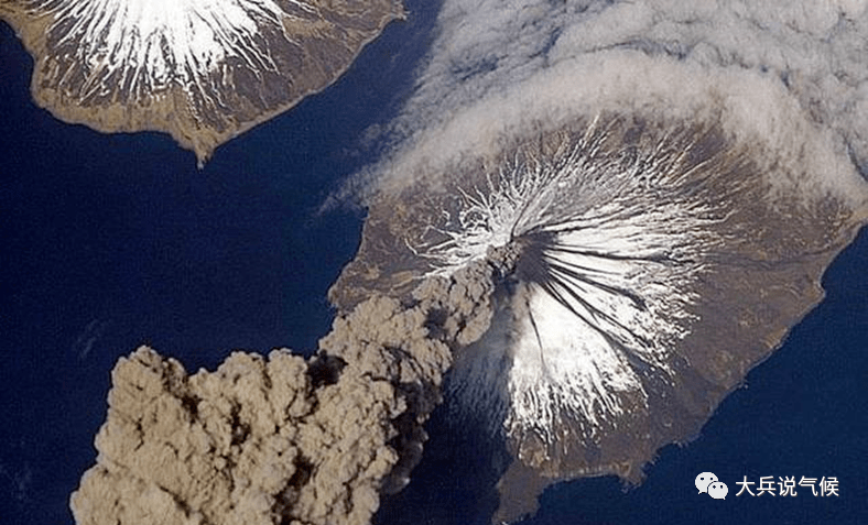 克利夫兰火山位于美国阿拉斯加州中部的阿留申群岛中的邱基纳达克岛