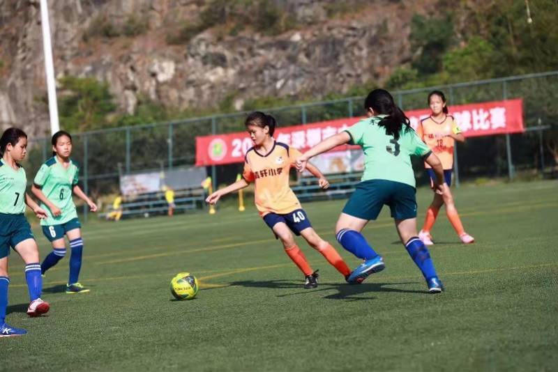 足球|中国女足威武！深圳校园“小女足”也给力