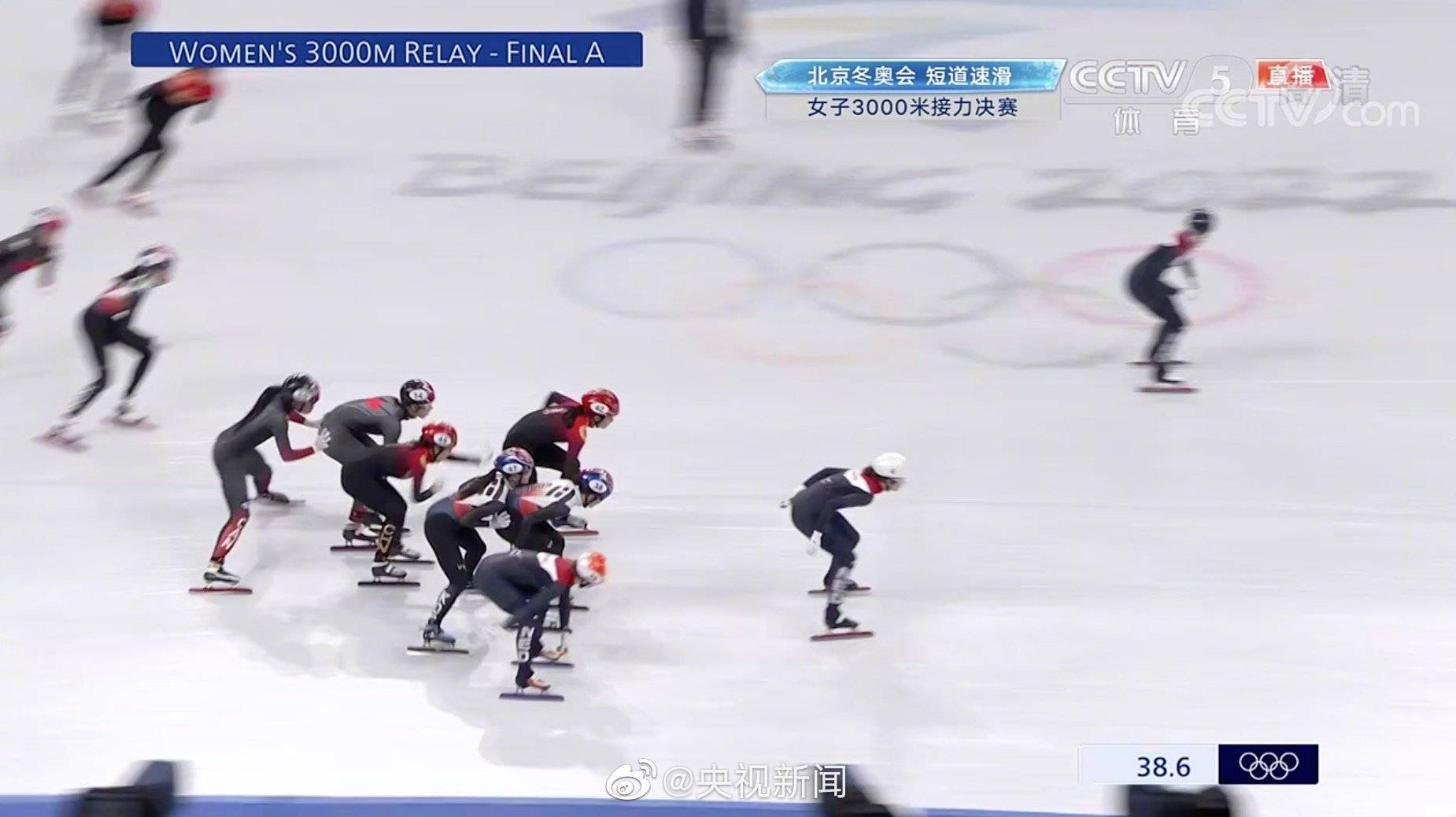 女儿|时隔12年，再登领奖台！中国队短道速滑女子3000米接力摘铜，范可新赛后亲吻冰面
