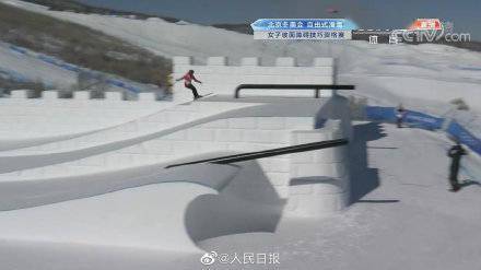 滑雪|红衣爱凌好飒！谷爱凌第二跳79.38