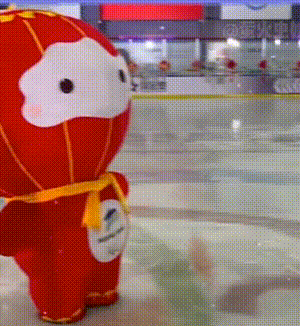 冰墩|顶流里只有他做笨蛋才不会被骂?