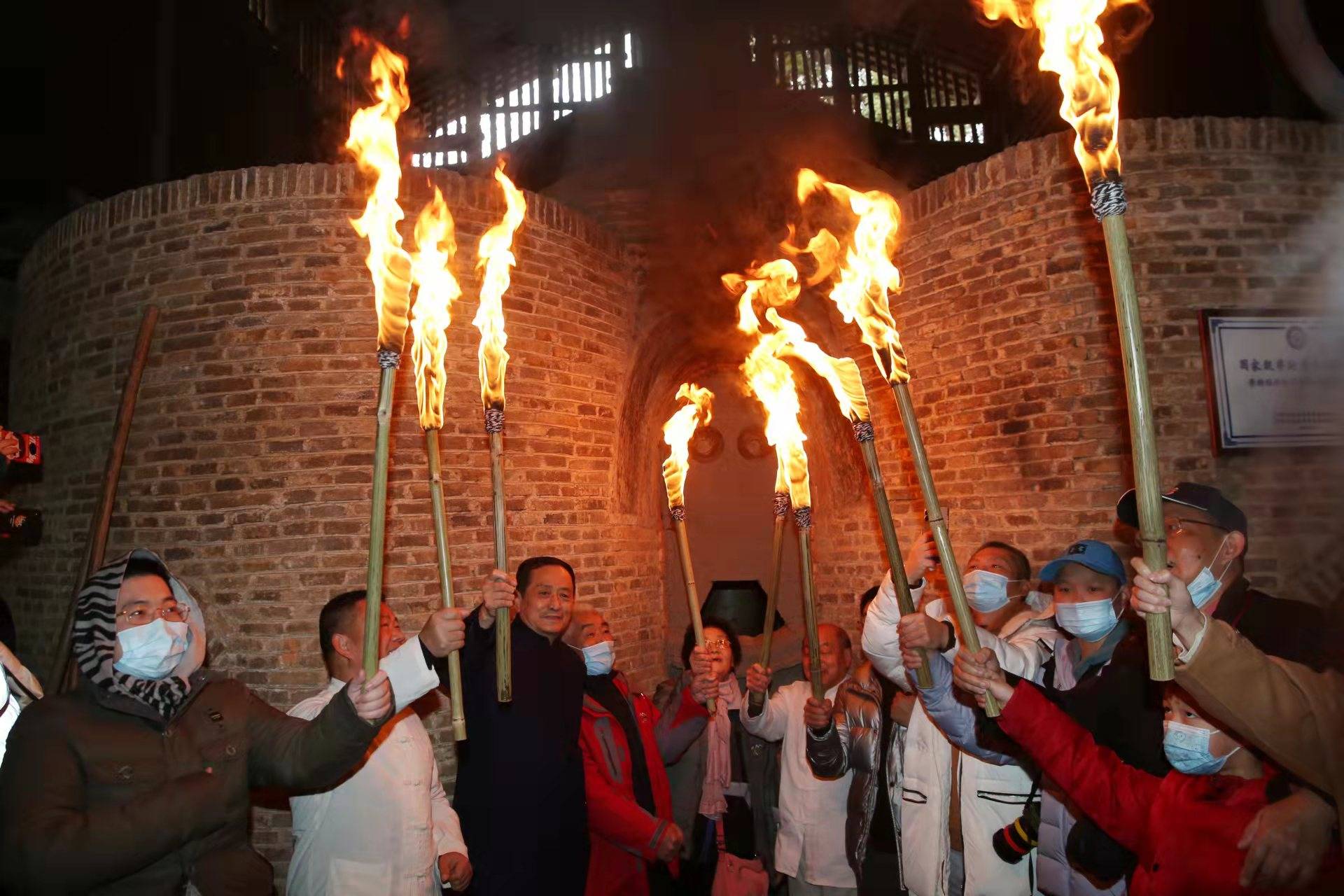 江西景德镇古窑民俗博览区在守正创新中赓续千年窑火