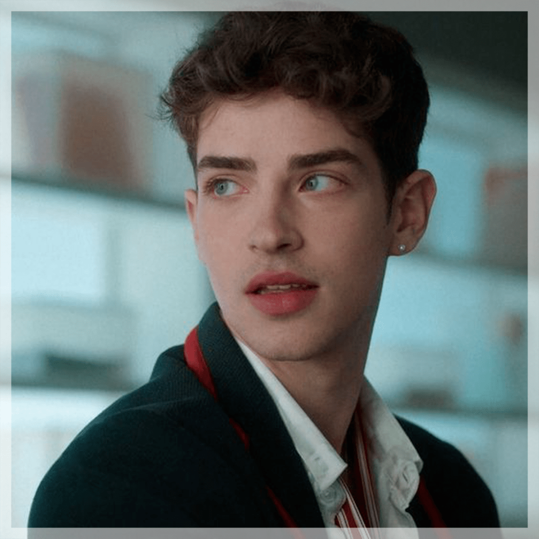 他们那这剧的地位就相当于他是西班牙爆剧 名校风暴>里的主角应该知道