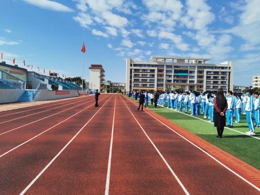 开学第一课 | 开学季,汕尾交警走进校园"送安全"_白沙中学_交通_文明