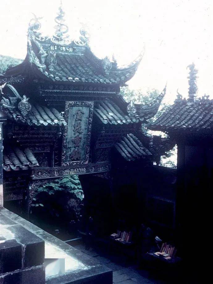 彩色老照片丨1944年的都江堰-青城山_二王庙_安澜桥_居民