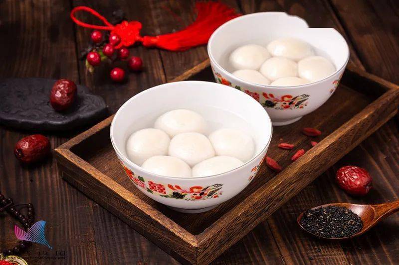 月圆人圆,今日元宵节_谷爱凌说元宵节想吃黑芝麻汤圆_冬奥风元宵节