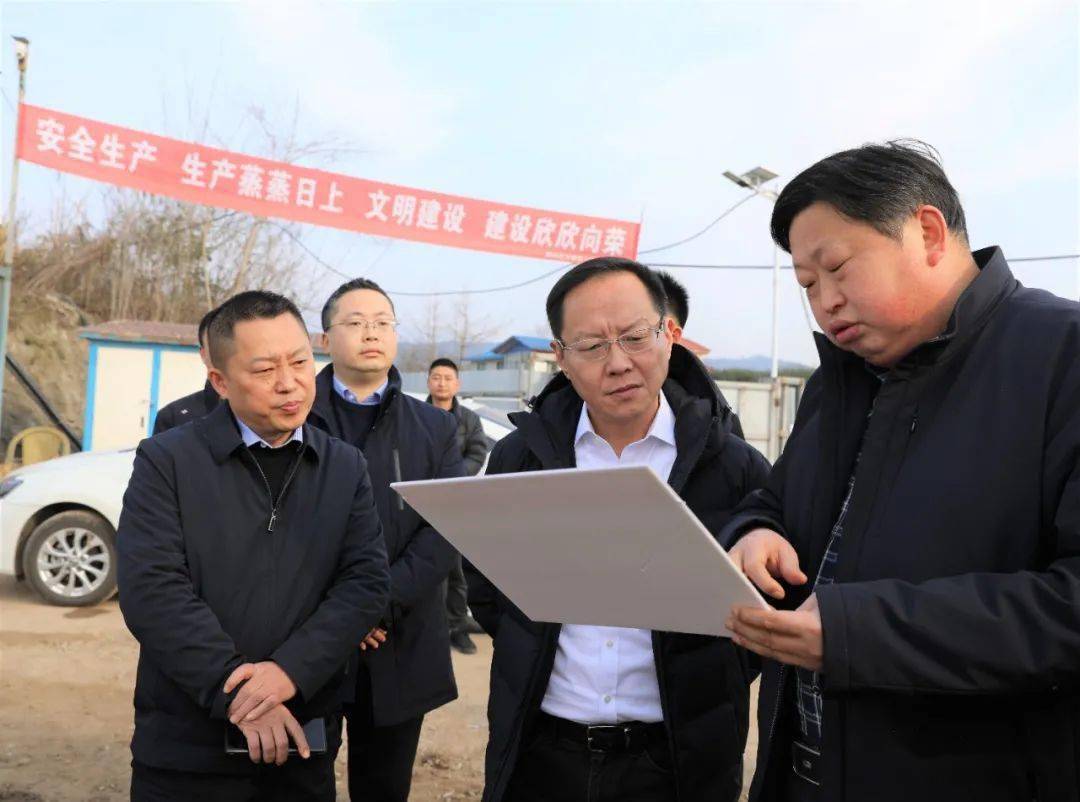 江油高新区党工委书记吕勇,市委常委,常务副市长李桂炳,市委常委,副