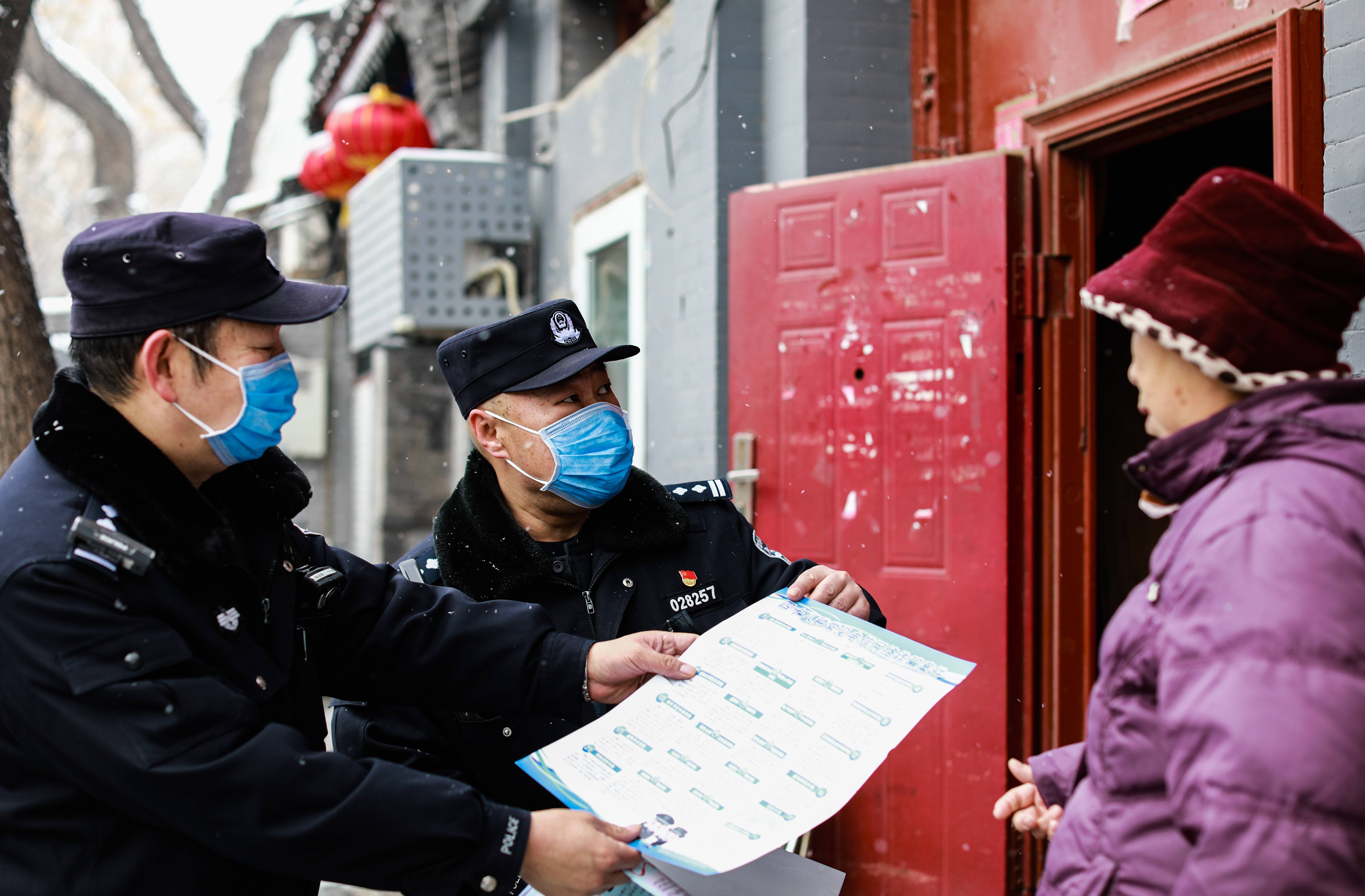 辖区|曾在国家举重队，这个民警一身“腱子肉”让居民特有安全感