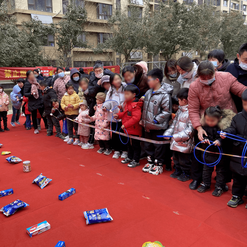 "我这水平可不减当年啊王先生说:"太欢乐了引的大小朋友们嗨玩不停歇