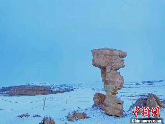 大雪|“中国旱极”敦煌雅丹魔鬼城变“冰雪世界”