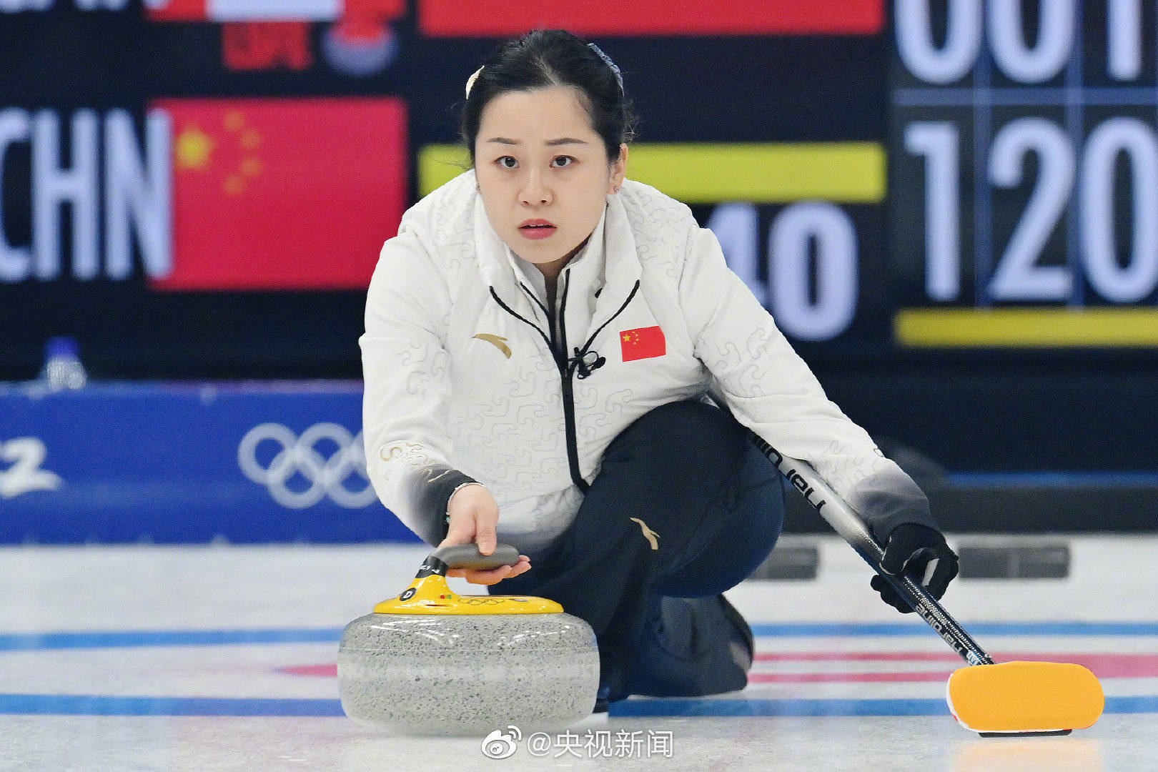 女子|赢了！中国女子冰壶逆转战胜加拿大队