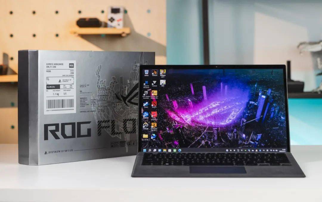 败家归败家，但这次ROG往Windows平板里塞了台游戏本。。。