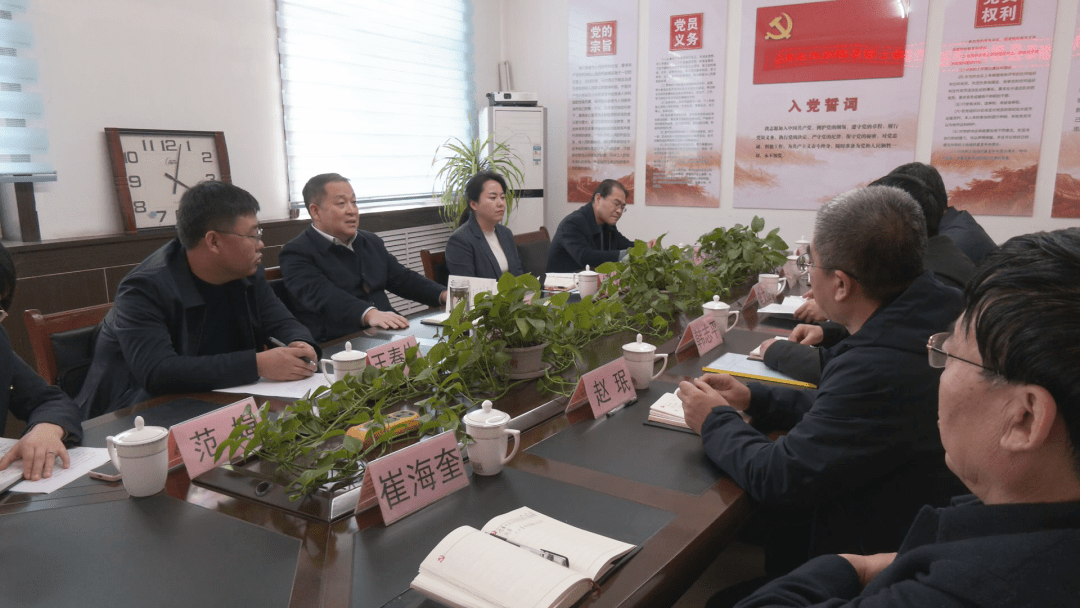 2月16日,縣委書記李玉林到新絳經濟技術開發區走訪慰問山西省科技博士