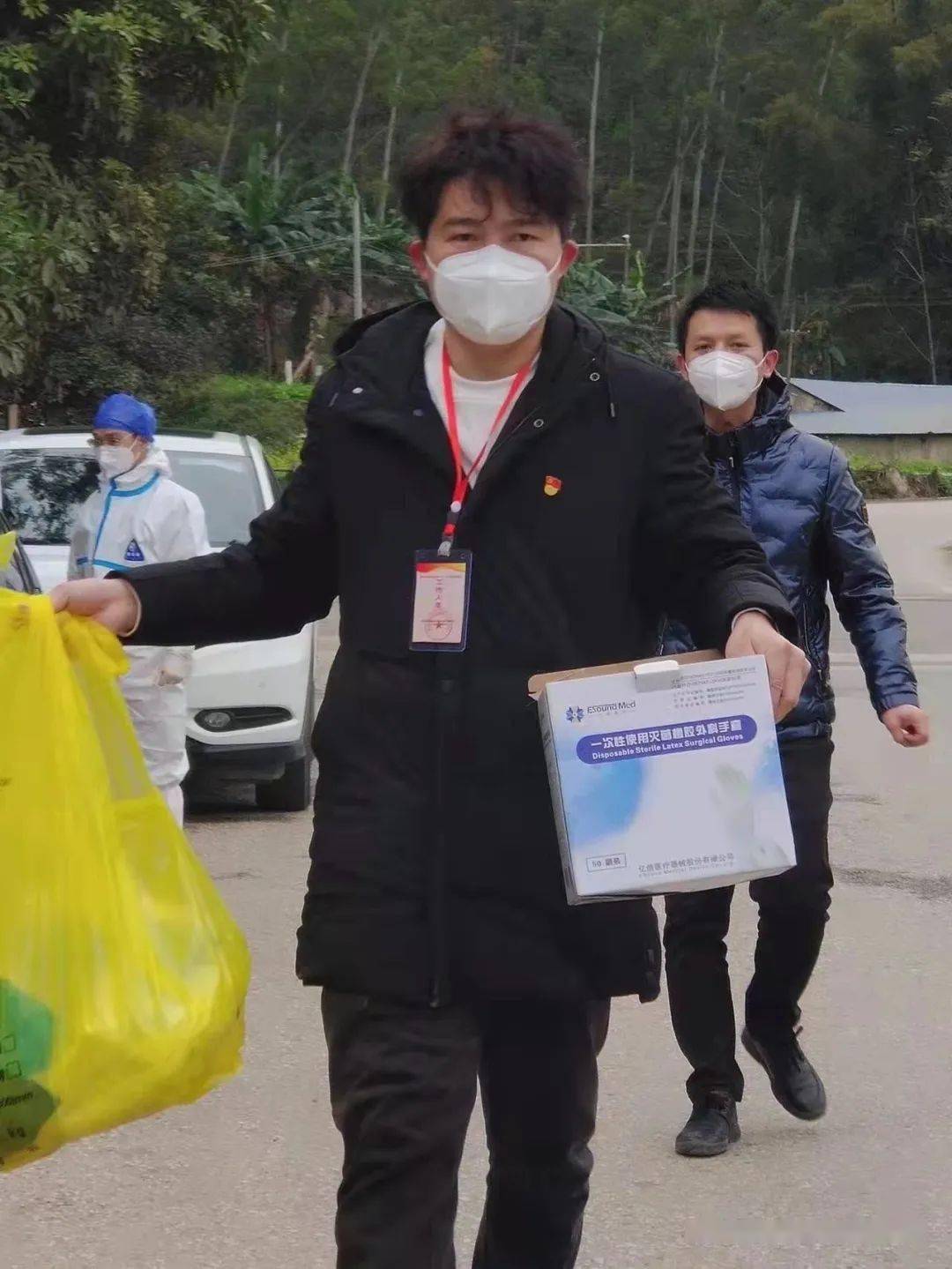 青力抗疫志愿有我十二德保志愿者事迹风采