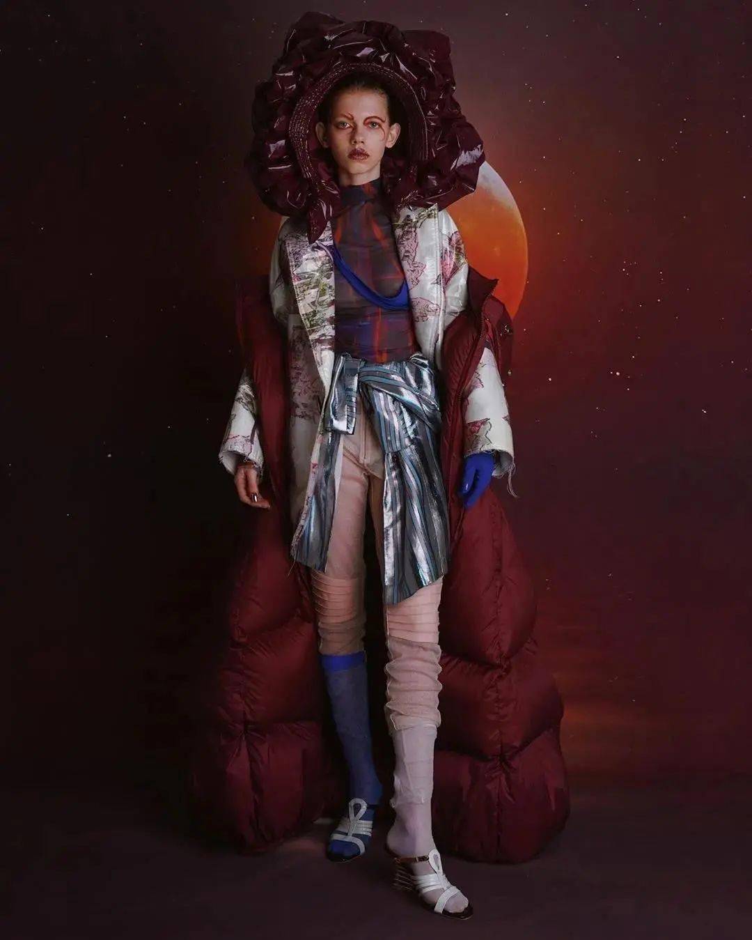 品牌 羽界鬼才，新锐设计师陈鹏CHENPENG的One-Size Fashion平均时尚主义