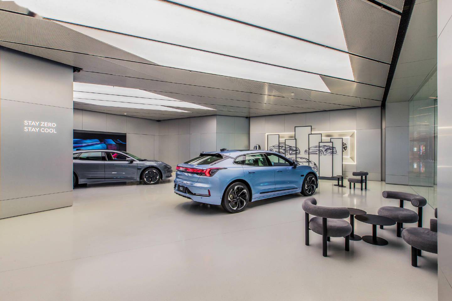 极氪中心全球旗舰店正式开业，极氪 001 累计交付量突破 10000 台