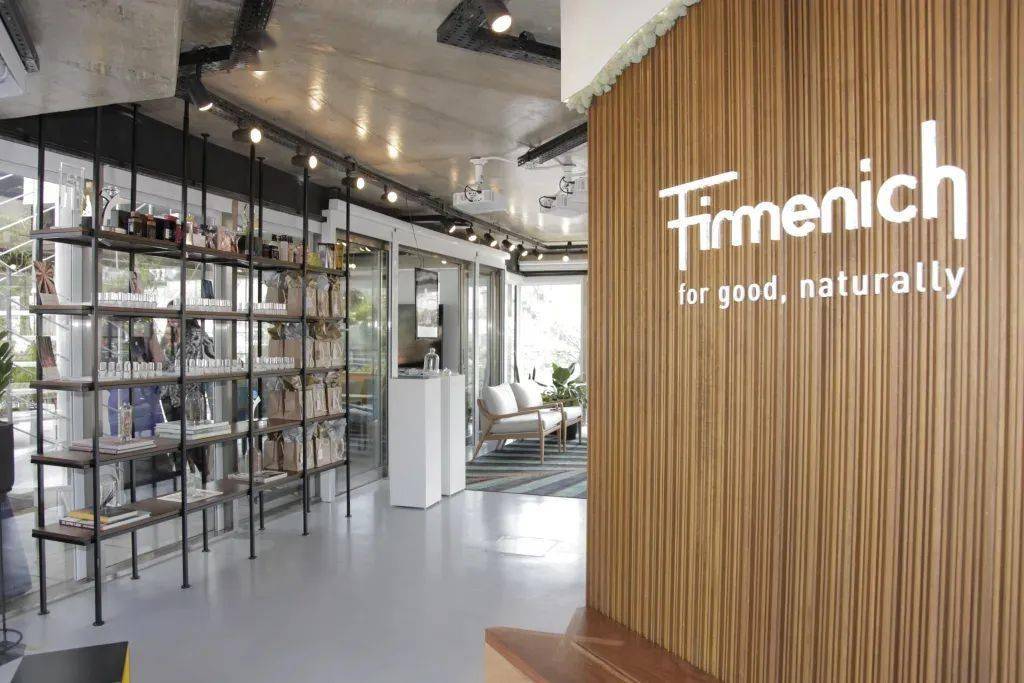 香气真不想公开满足幻想的迷人体香，简直无声的诱惑...