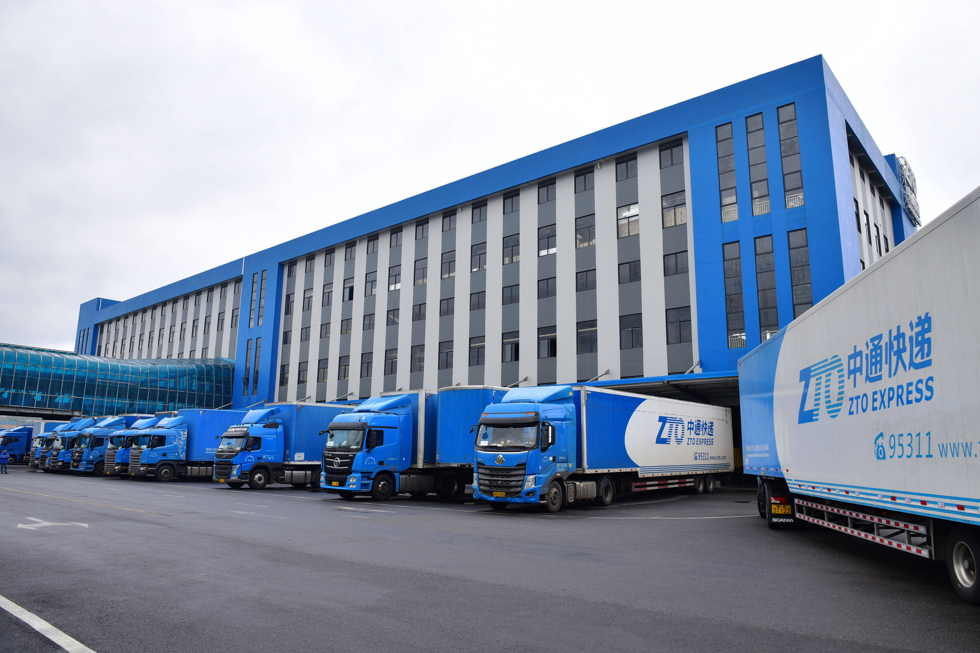 对战顺丰中通上线即时快递物流共享平台通达系集体补课中高端时效件