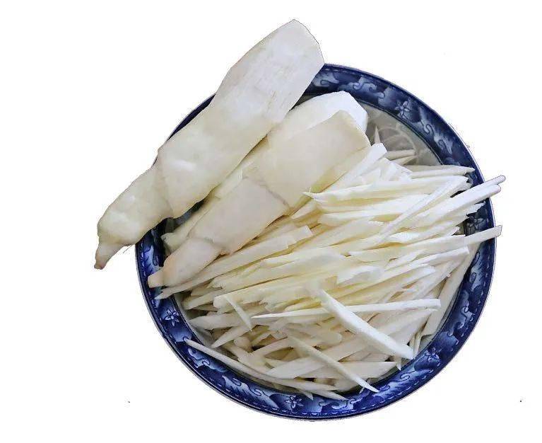 所谓"水八仙",就是茭白,莲藕,荸荠,茨菰,水芹,莼菜,红菱和芡实(鸡头米